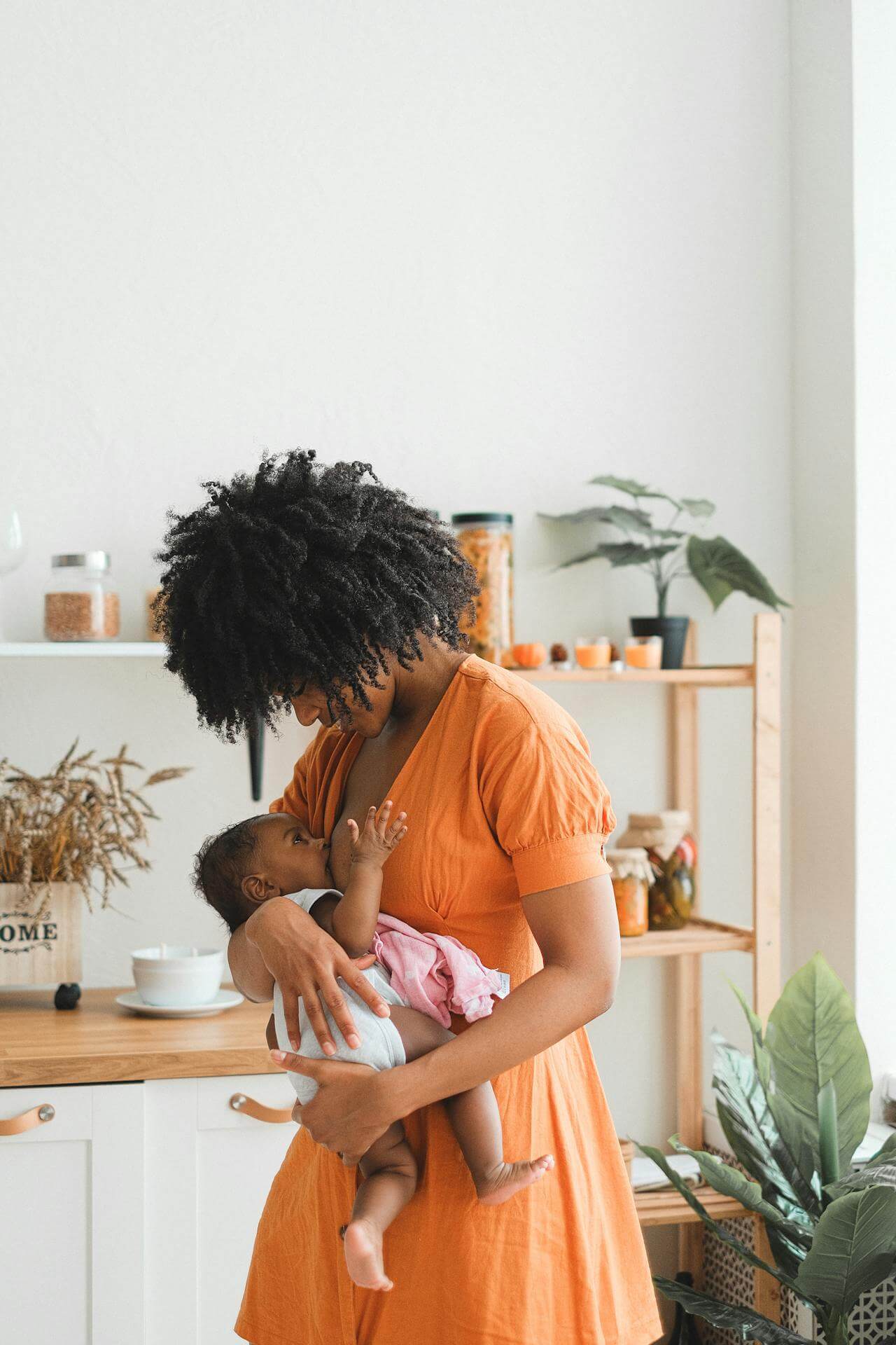 black mom nursing (1)